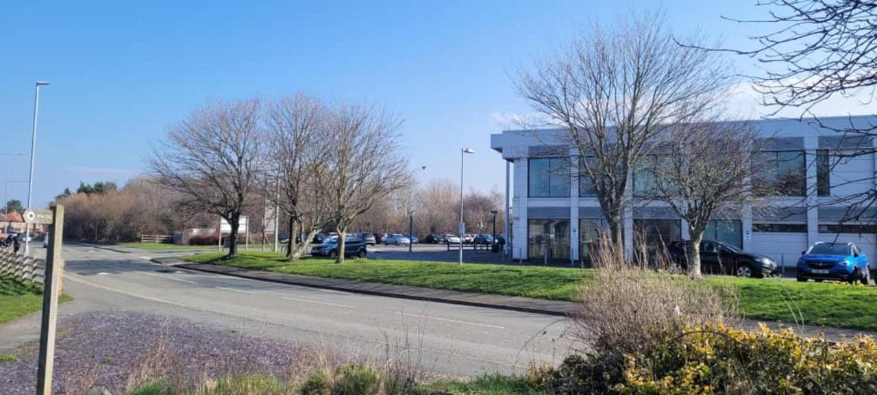 Cosy Caravan In Rhyl North Wales Villa Exterior photo